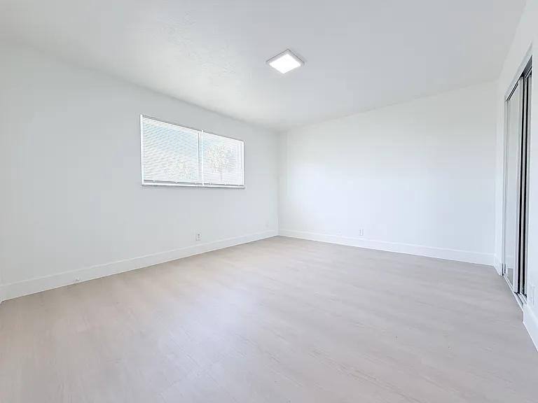 Apartment for rent at 1100 S Broadway #205, Lake Worth, FL 33462