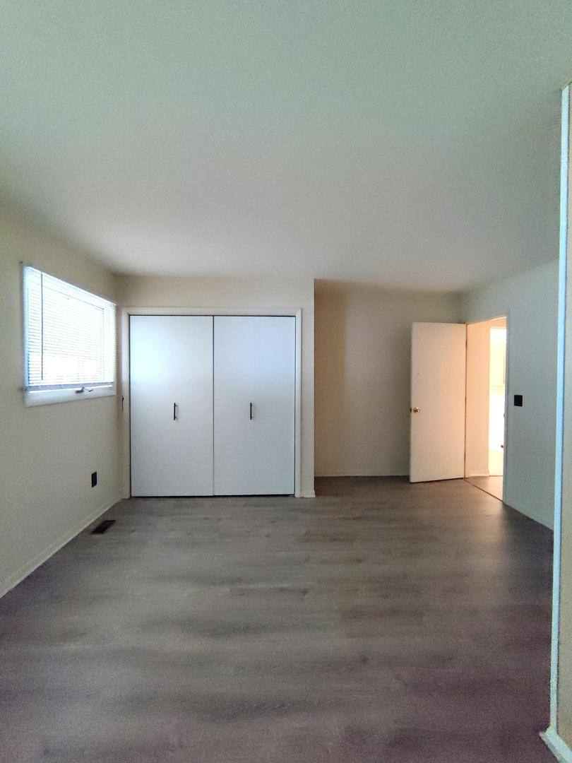 Apartment for rent at 242 W Lincoln Ave, Hinckley, IL 60520