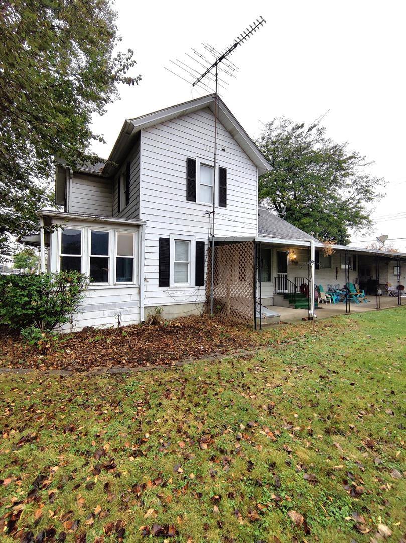 Apartment for rent at 242 W Lincoln Ave, Hinckley, IL 60520