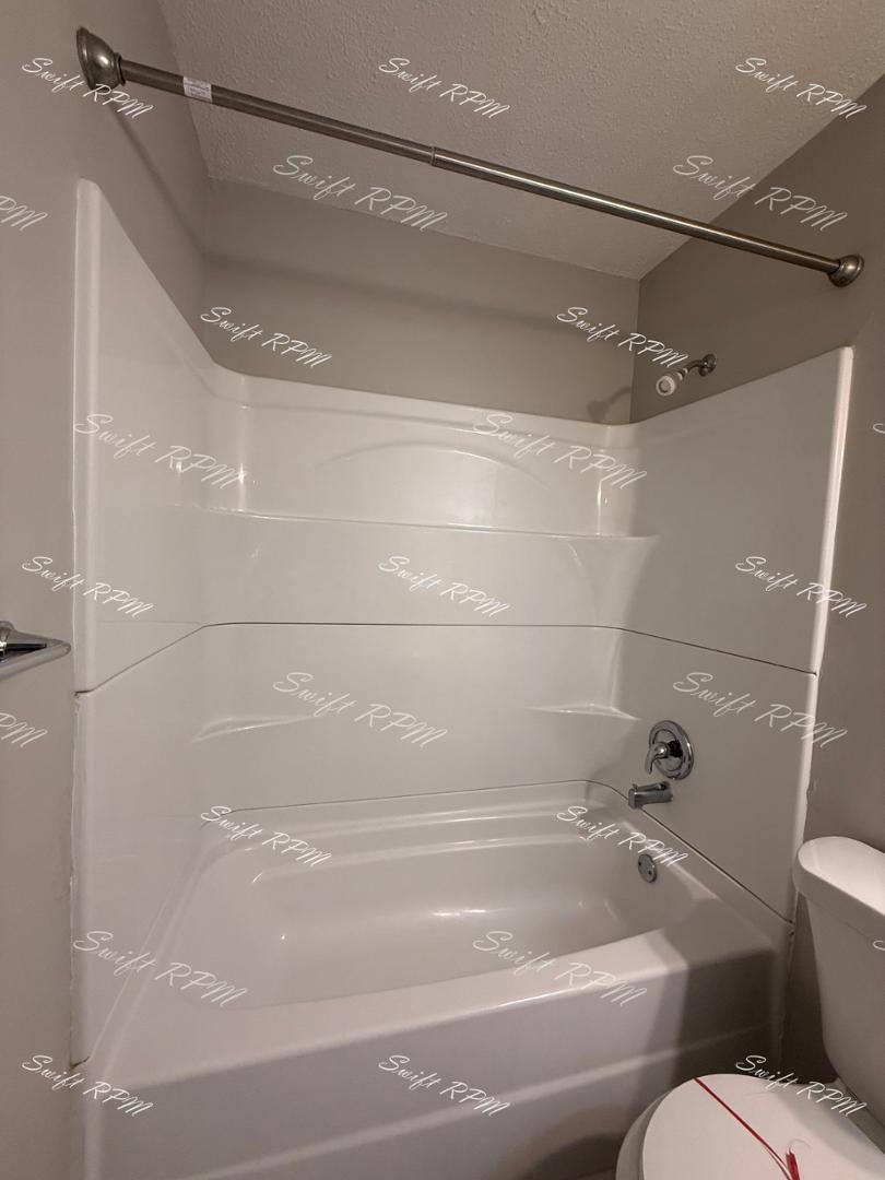 Townhouse for rent at Grande Duque Manor, 12915 W 61st Terrace #1, Shawnee, KS 66216