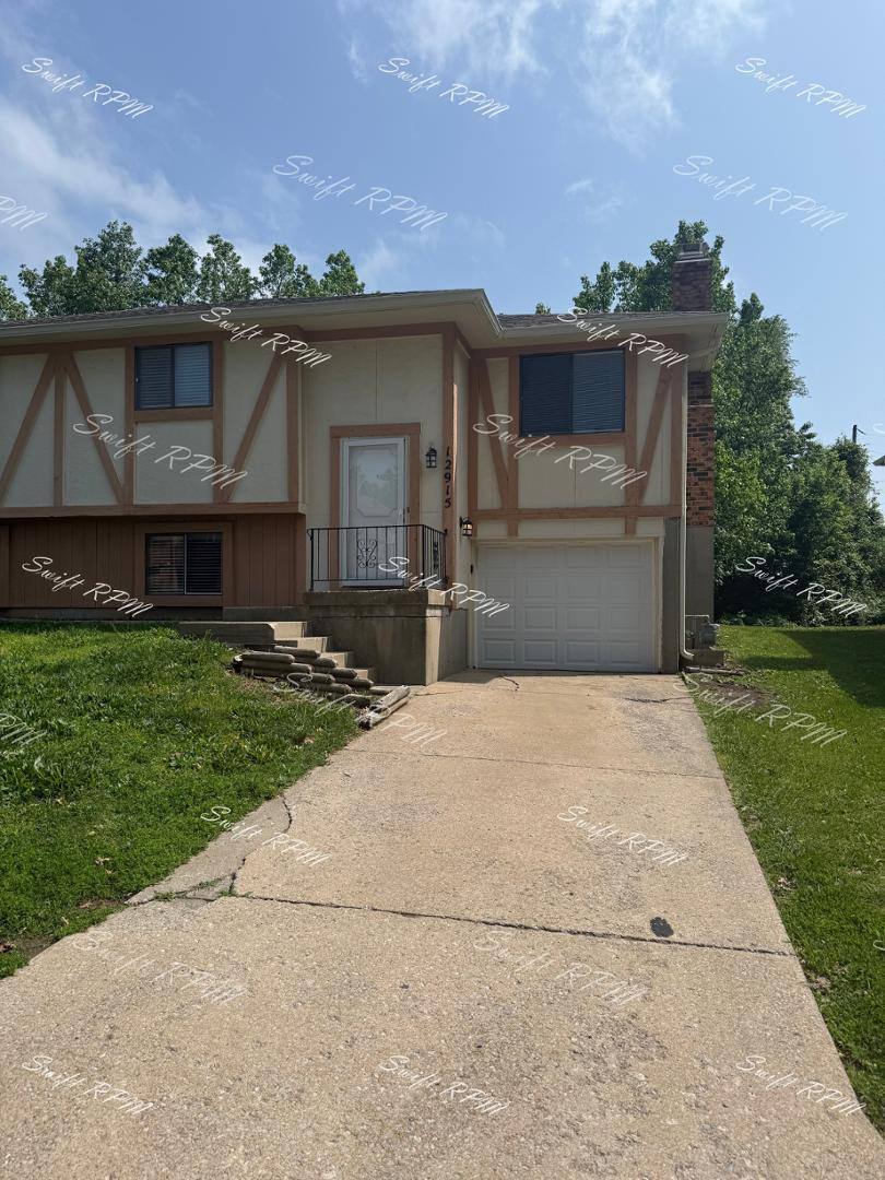 Townhouse for rent at Grande Duque Manor, 12915 W 61st Terrace #1, Shawnee, KS 66216