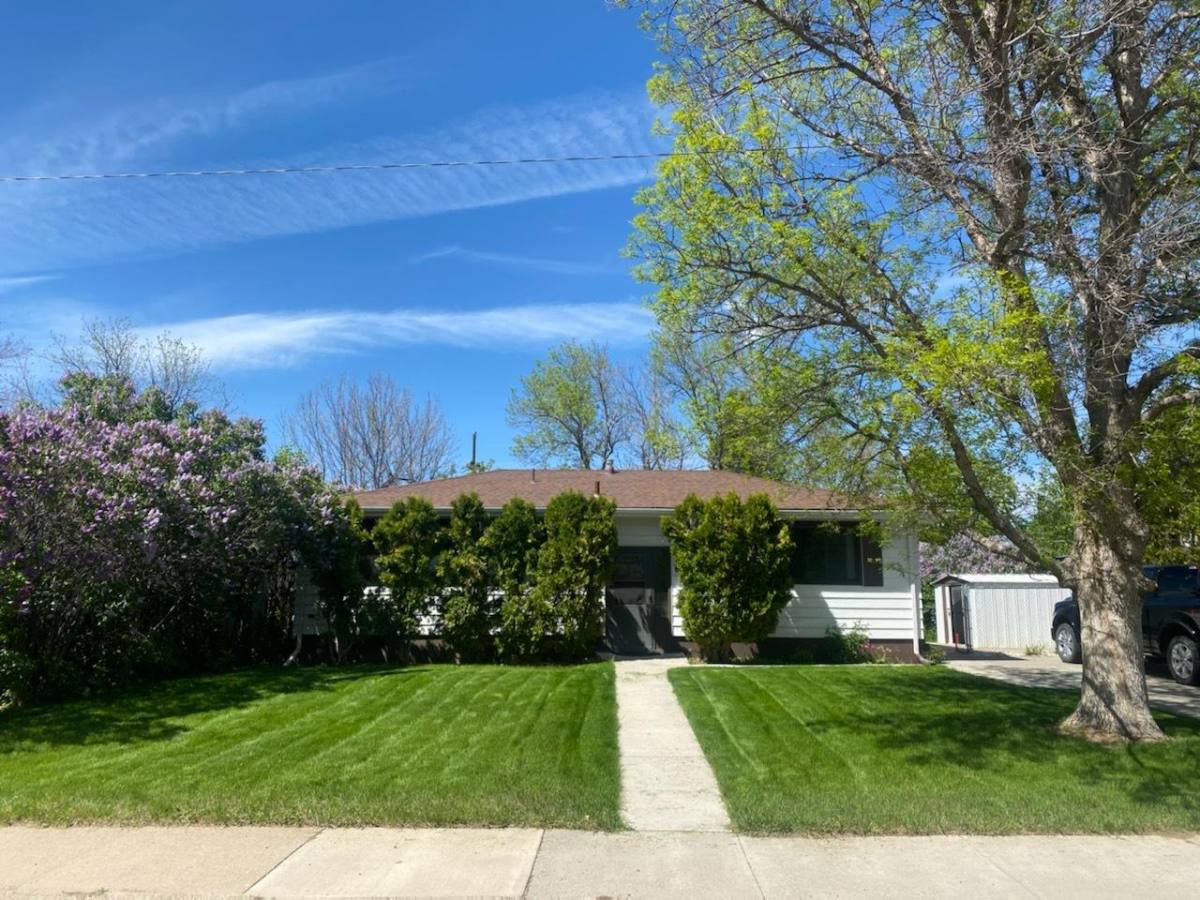 House for rent at 617 27th Ave NE, Great Falls, MT 59404