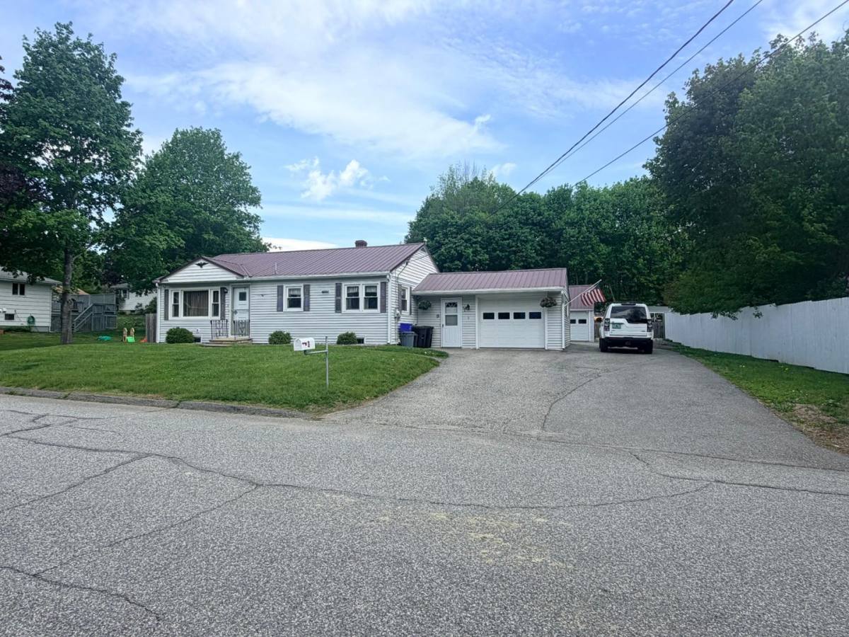 House for rent at 3 Nimitz St, Lewiston, ME 04240