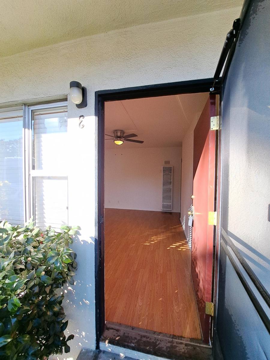 Apartment for rent at La Quinta, 1921 Peyton Ave E, Burbank, CA 91504