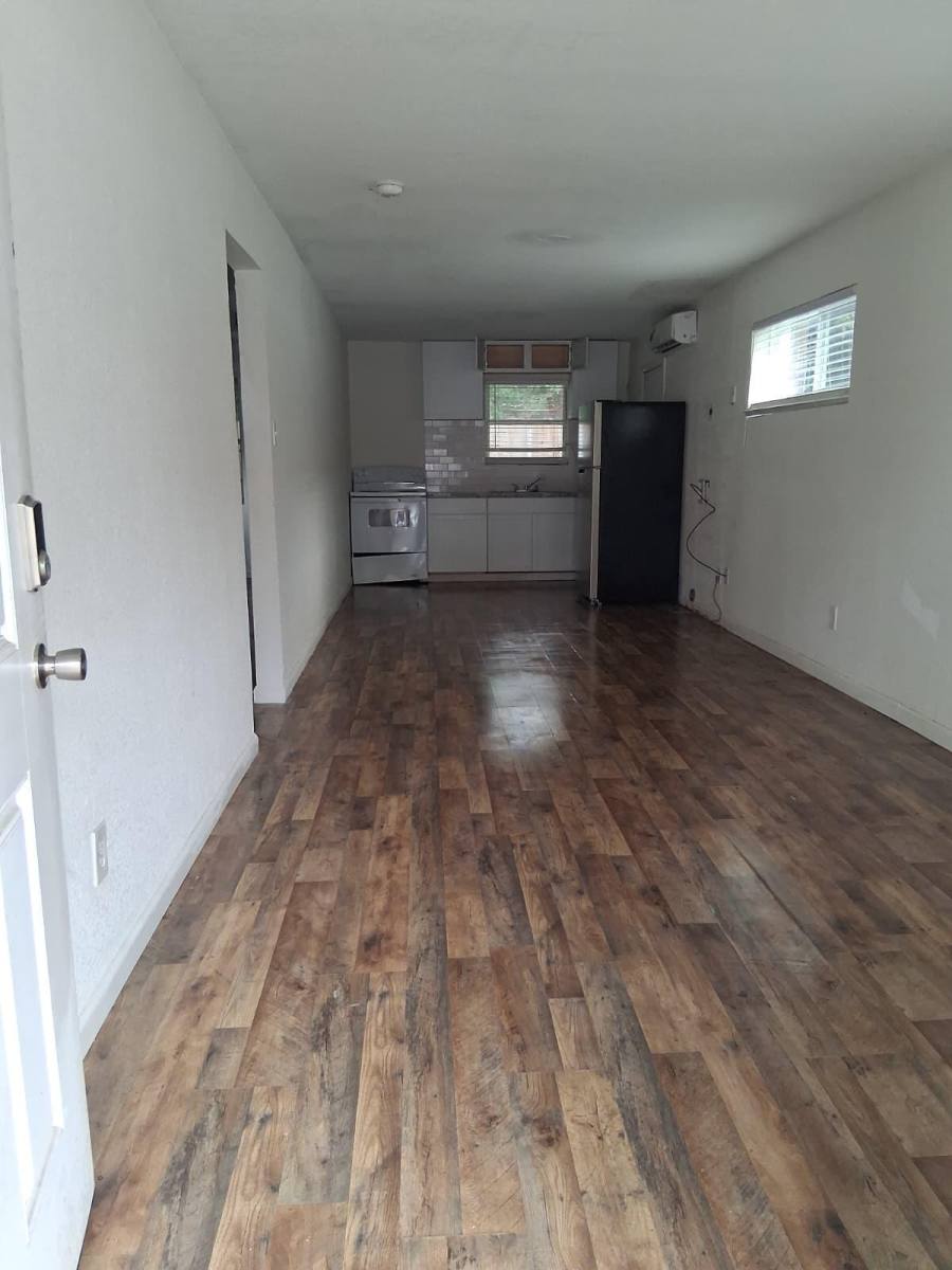 Apartment for rent at 3813 Wipprecht St, Houston, TX 77026