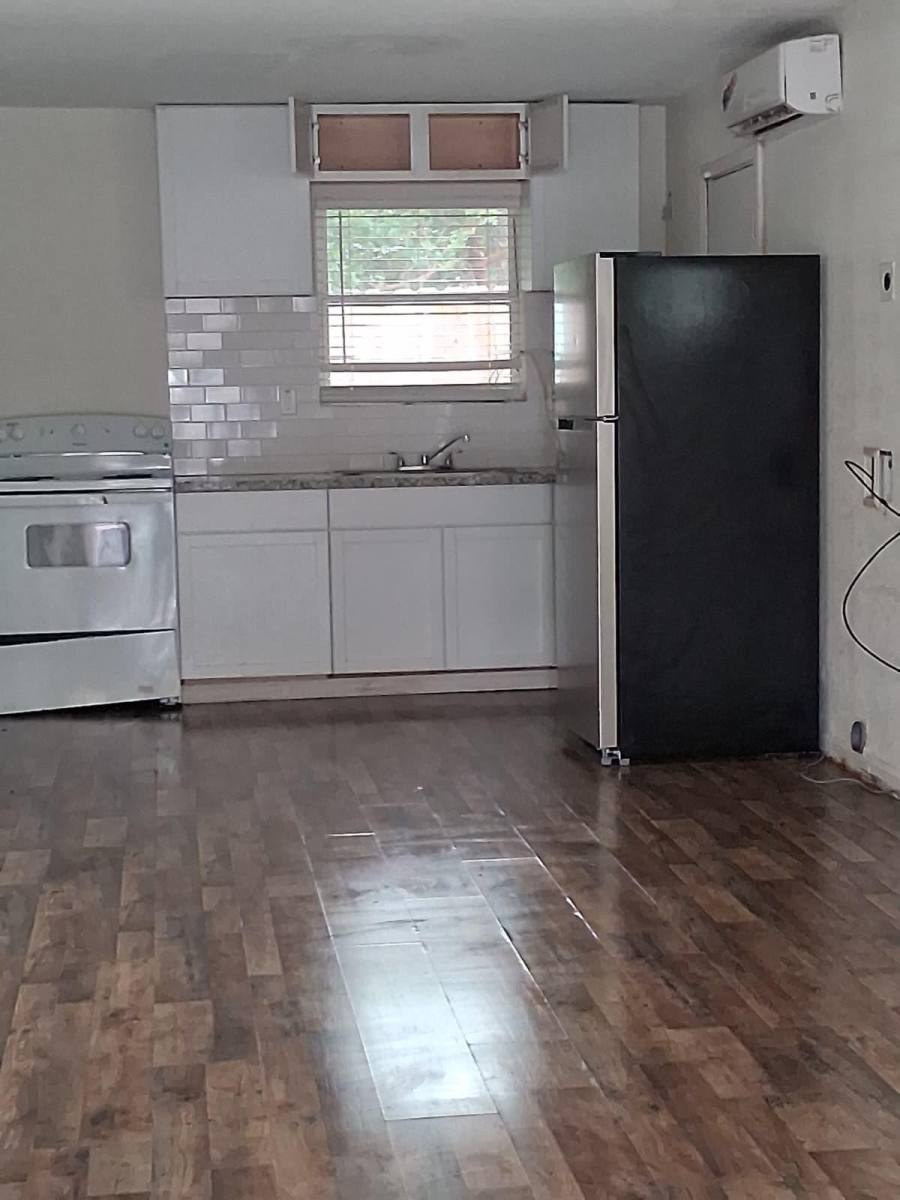 Apartment for rent at 3813 Wipprecht St, Houston, TX 77026