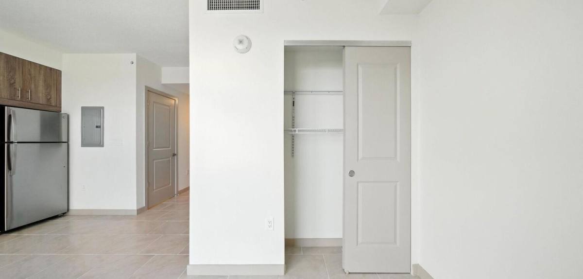 Apartment for rent at 3180 NW 79th St #708, Miami, FL 33147