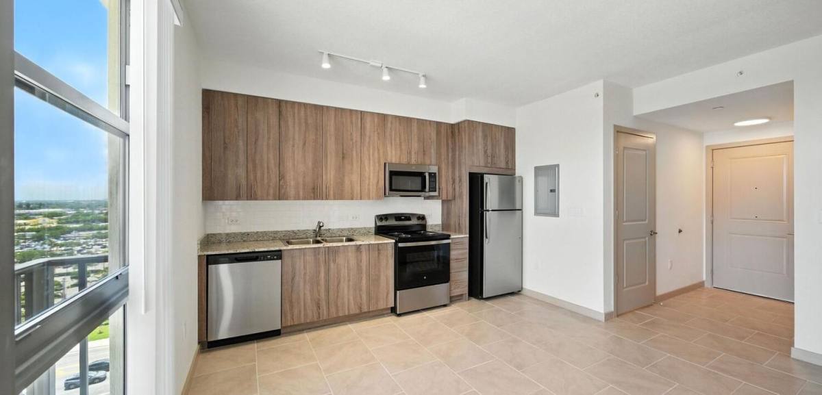 Apartment for rent at 3180 NW 79th St #708, Miami, FL 33147