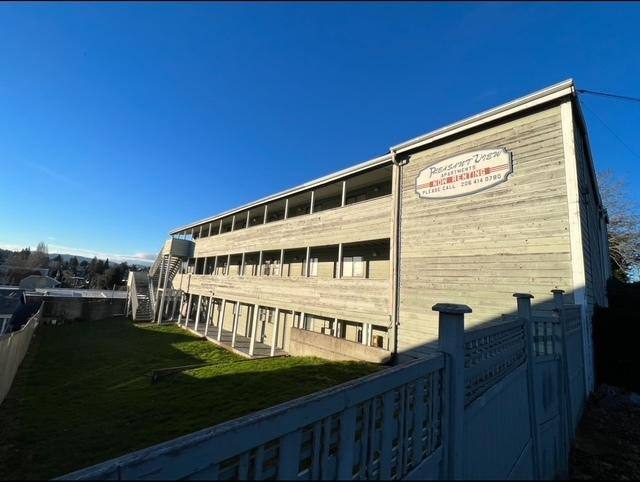 Apartment for rent at 637 Pleasant Ave #102, Bremerton, WA 98337