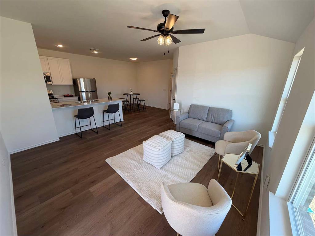 House for rent at 304 Liam Dr, Yukon, OK 73099