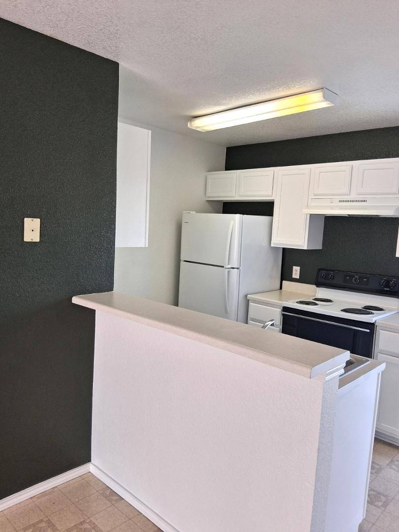 Townhouse for rent at Sunshadow Cove, 5803 Redstone Dr, Killeen, TX 76543