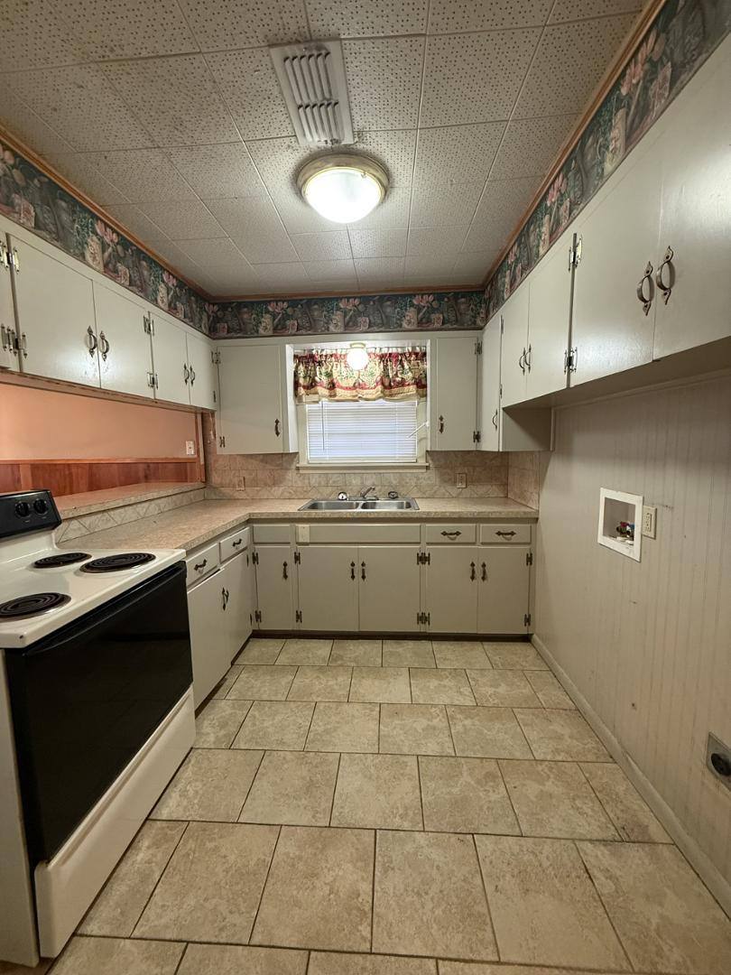 Apartment for rent at Central Park, 2103 33rd St, Lubbock, TX 79411