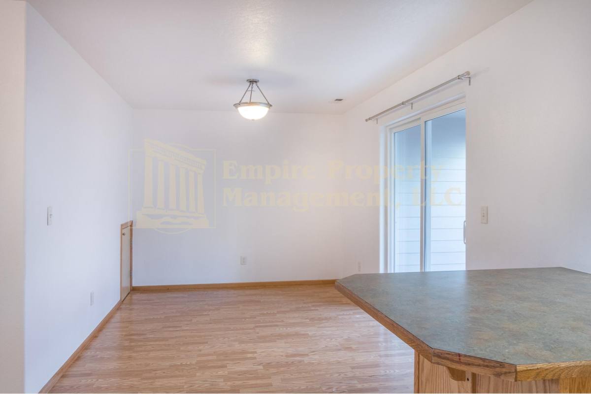Townhouse for rent at 25160 E Broadway #4B -K16, Veneta, OR 97487