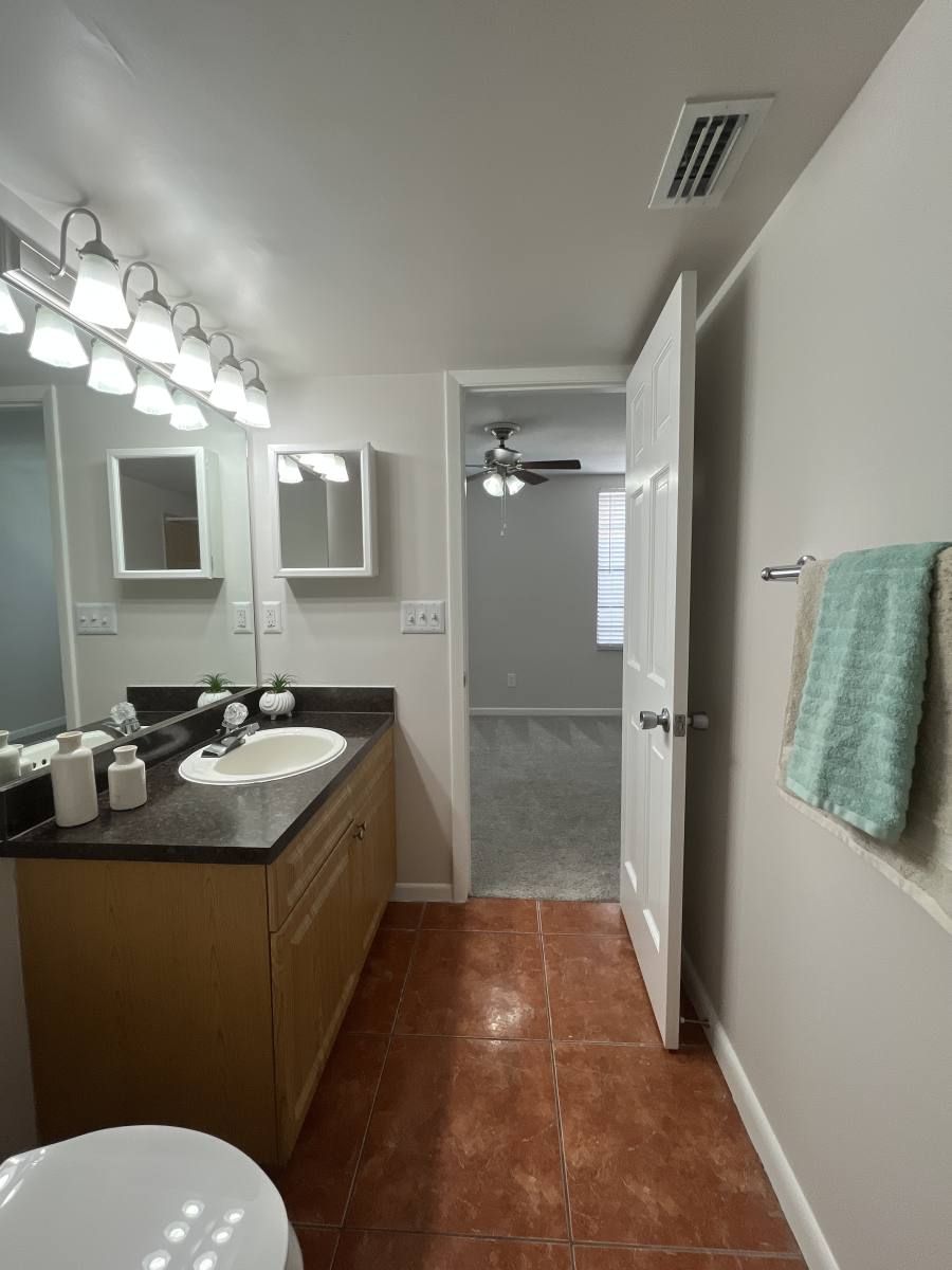 208 S Habana Ave, Tampa, FL 33609 - Townhouse for Rent - Image 35