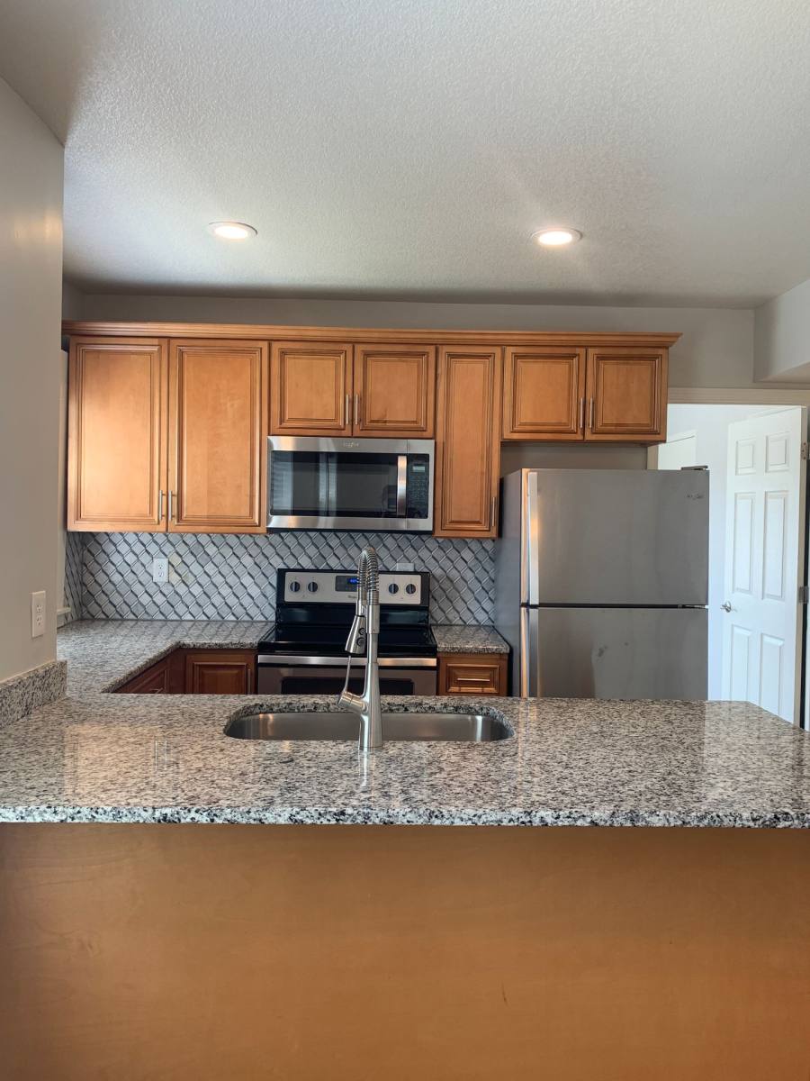 Apartment for rent at 3814-3816 Central, Kansas City, MO 64111