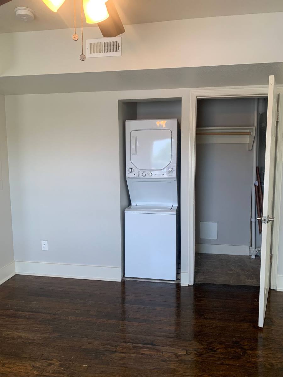 Apartment for rent at 3814-3816 Central, Kansas City, MO 64111