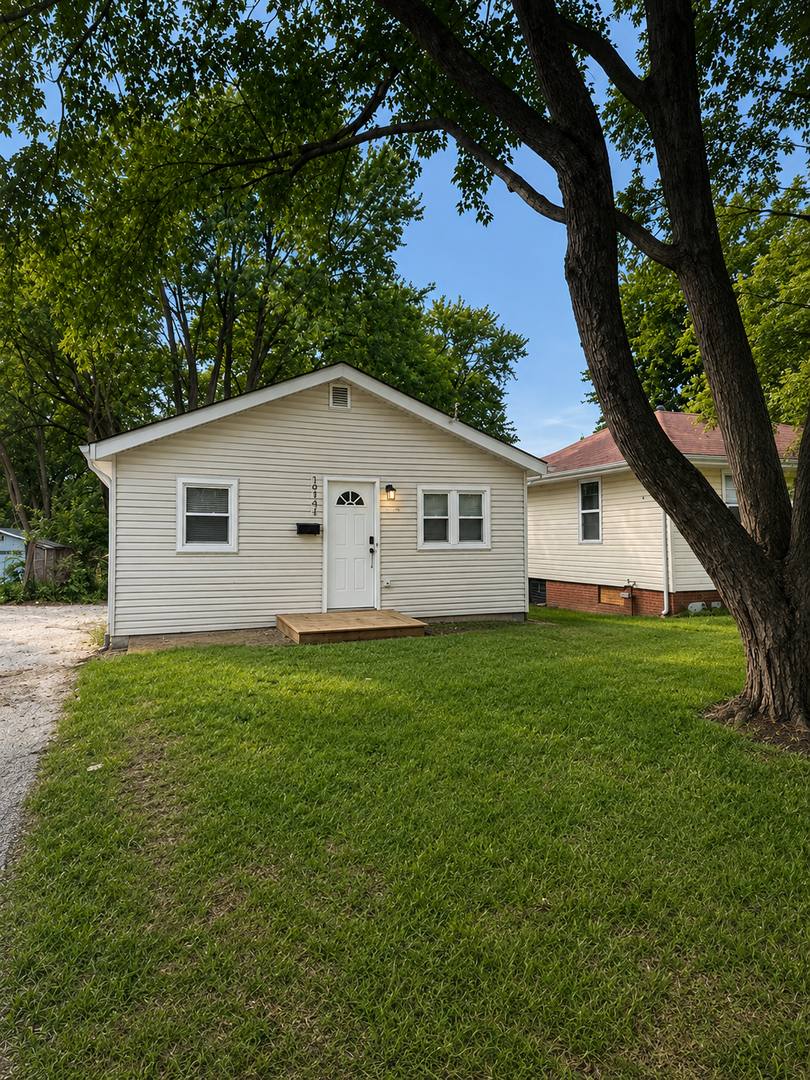 House for rent at 13061 Lord Dr, Saint Louis, MO 63136