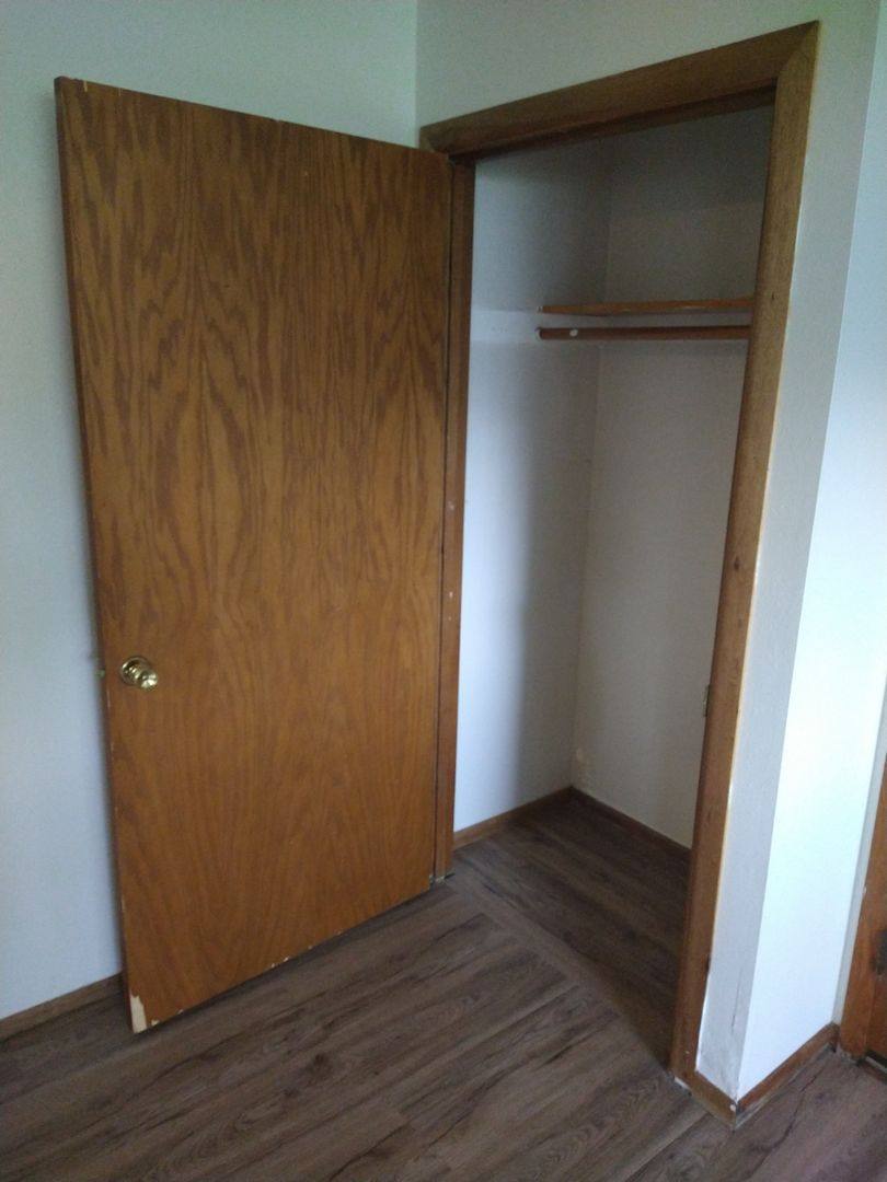 Apartment for rent at 702 Imperial Dr, Morris, MN 56267