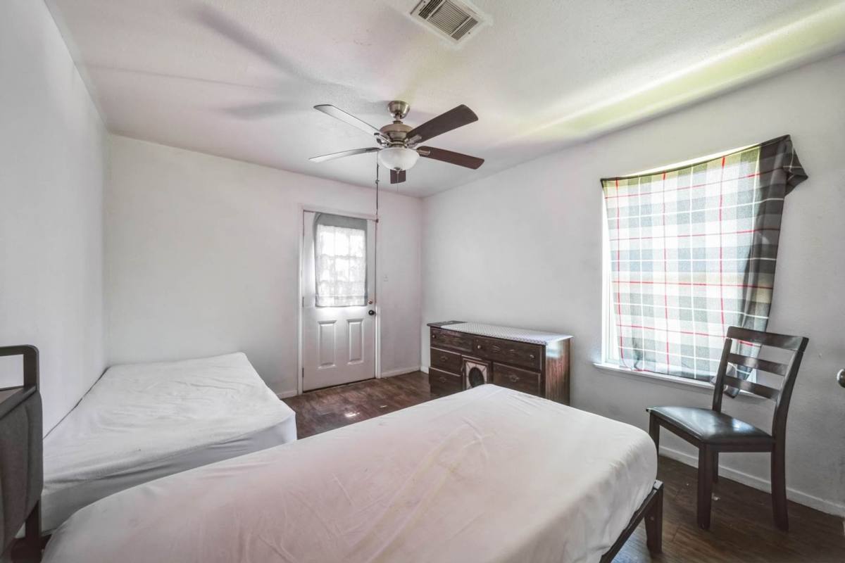 Townhouse for rent at 933 Park Plaza Dr, Austin, TX 78753