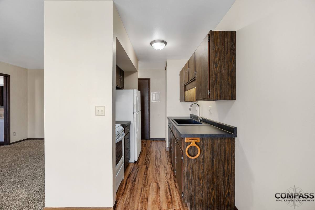 Apartment for rent at 1025 W Macarthur, Eau Claire, WI 54701