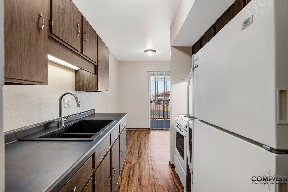 Apartment for rent at 1025 W Macarthur, Eau Claire, WI 54701