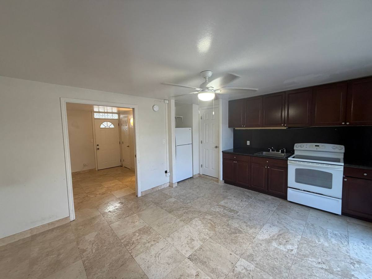 Apartment for rent at 254 Kaiulani Ave, Honolulu, HI 96815
