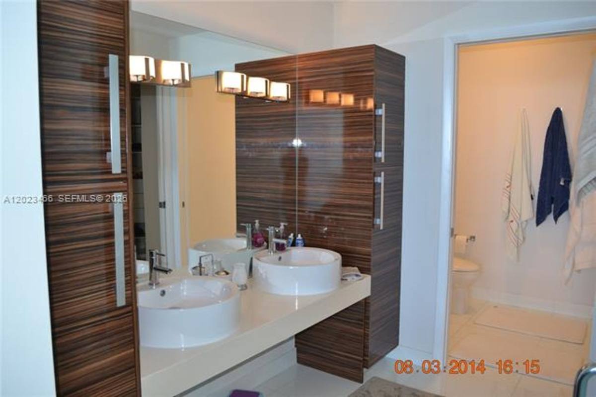Apartment for rent at 2020 N Bayshore Dr, Miami, FL 33137