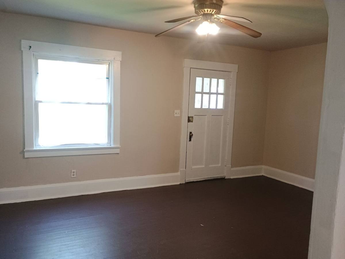 Apartment for rent at 2624-2634 Oakwood, Youngstown, OH 44509