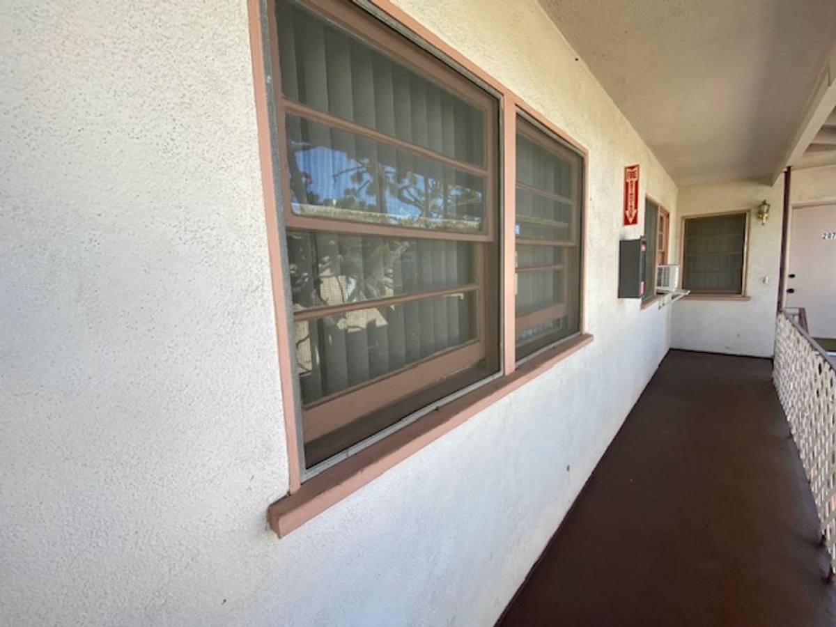 Apartment for rent at 13759 Oxnard St, Van Nuys, CA 91401