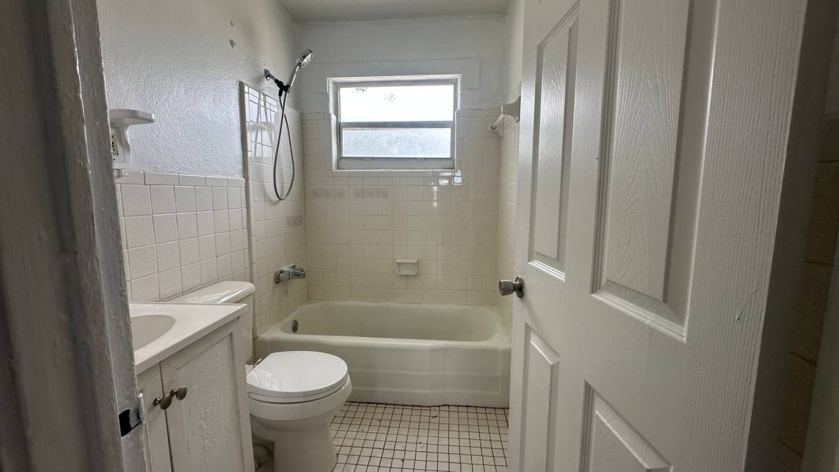House for rent at 919 Pine St, Titusville, FL 32796