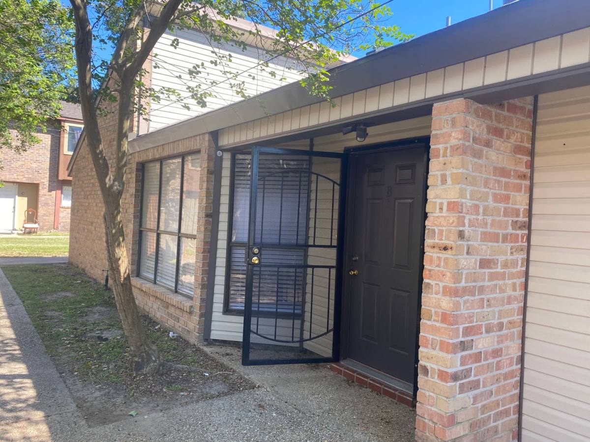 Apartment for rent at 8723 Gsri Ave, Baton Rouge, LA 70810