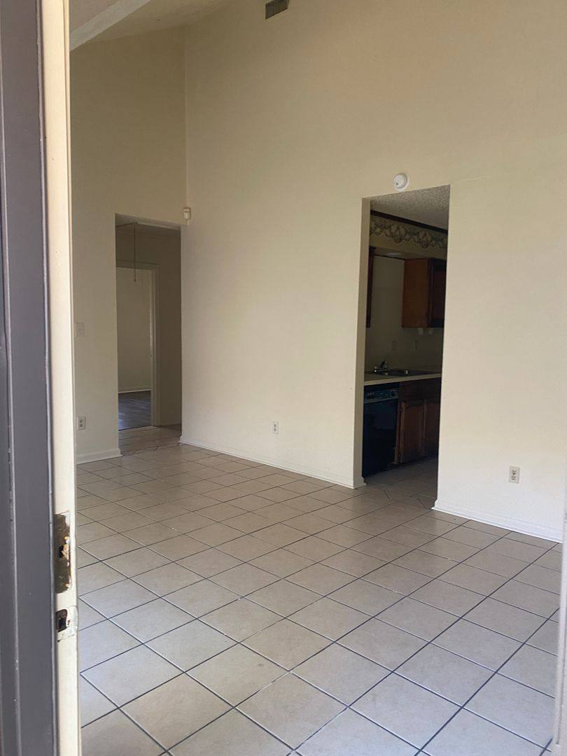Apartment for rent at 8723 Gsri Ave, Baton Rouge, LA 70810