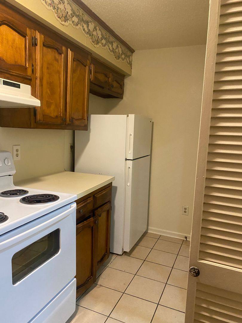 Apartment for rent at 8723 Gsri Ave, Baton Rouge, LA 70810