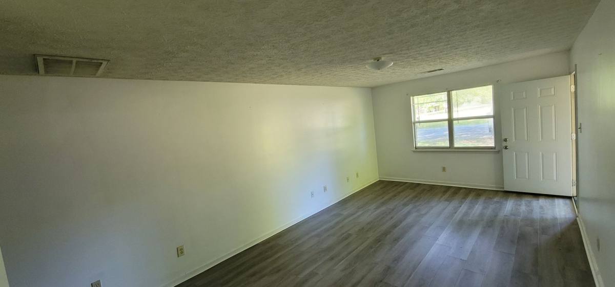 House for rent at 227 Franklin St, Zebulon, GA 30295