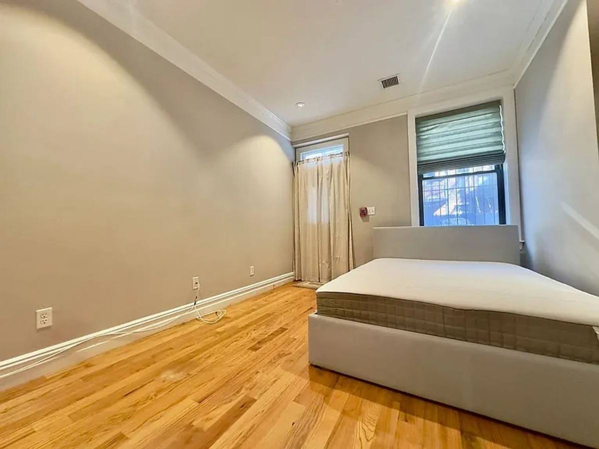 Townhouse for rent at 674 Massachusetts Ave #2, Boston, MA 02118