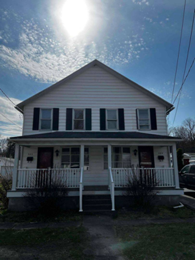 Apartment for rent at 383-385 Carver St, Plymouth, PA 18651