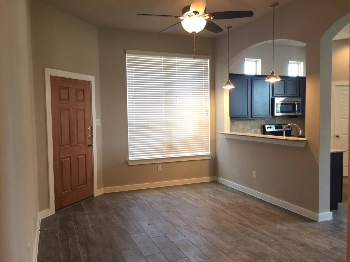 Townhouse for rent at 1057 W Sierra Vista Court, Midlothian, TX 76065