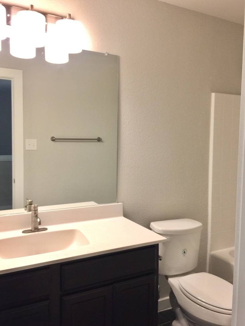 Townhouse for rent at 1021 W Sierra Vista Court, Midlothian, TX 76065
