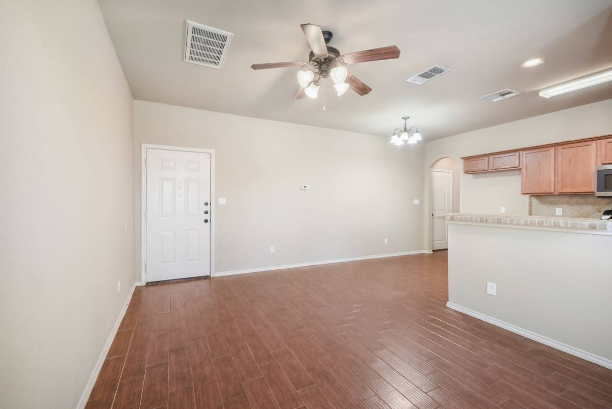 Townhouse for rent at 1508B Muirfield Bend Dr, Hutto, TX 78634