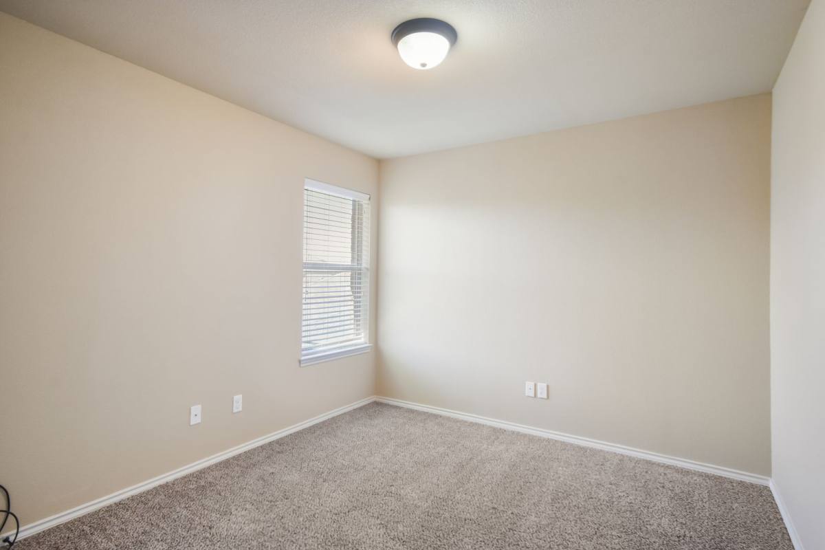 Townhouse for rent at 1508B Muirfield Bend Dr, Hutto, TX 78634