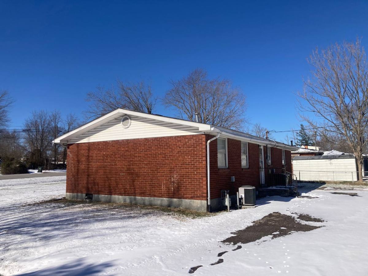 House for rent at 1934 S Wilson Rd, Radcliff, KY 40160