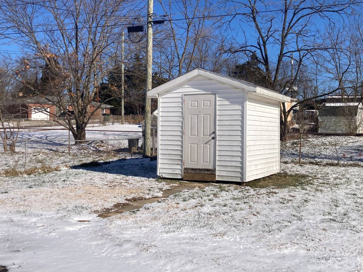 House for rent at 1934 S Wilson Rd, Radcliff, KY 40160