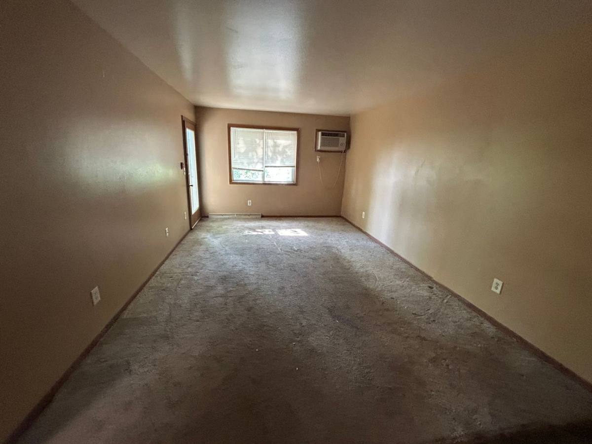 Apartment for rent at 40 Bluemound Court, Appleton, WI 54914