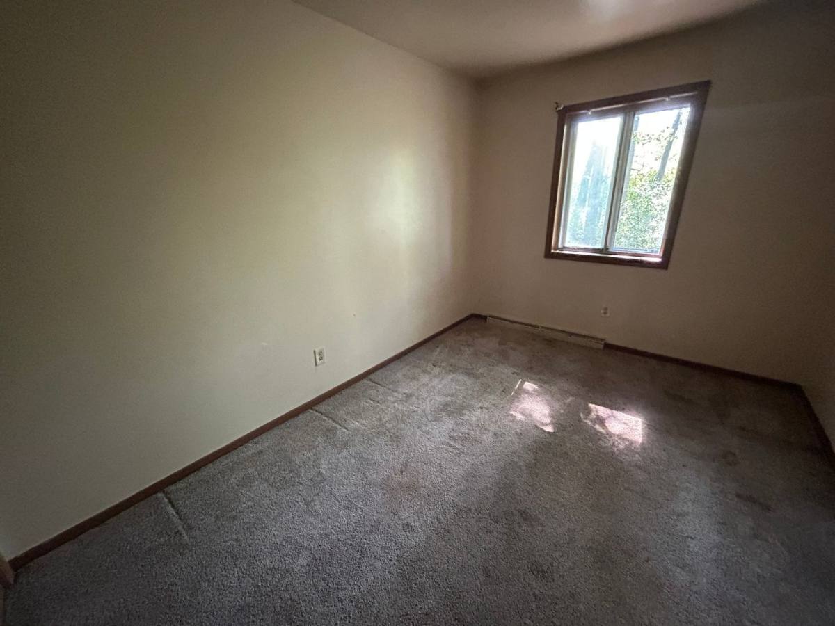 Apartment for rent at 40 Bluemound Court, Appleton, WI 54914