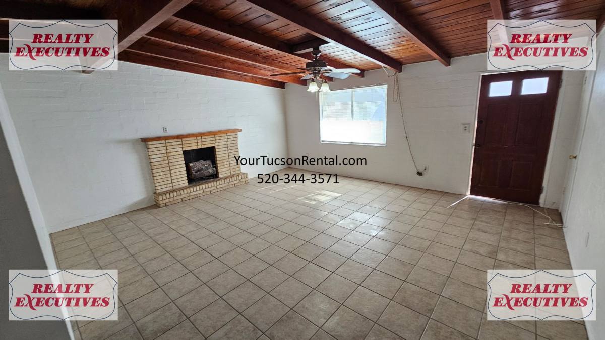 Apartment for rent at 3127 E Greenlee Rd, Tucson, AZ 85716