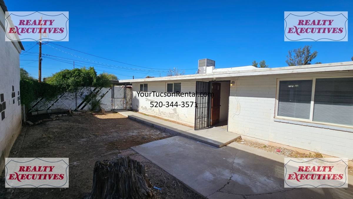 Apartment for rent at 3127 E Greenlee Rd, Tucson, AZ 85716