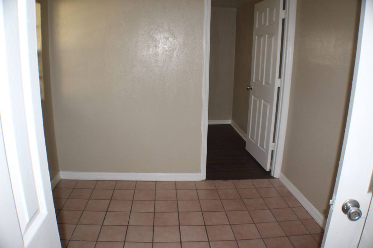 House for rent at 595 Brentwood Dr, Daytona Beach, FL 32117