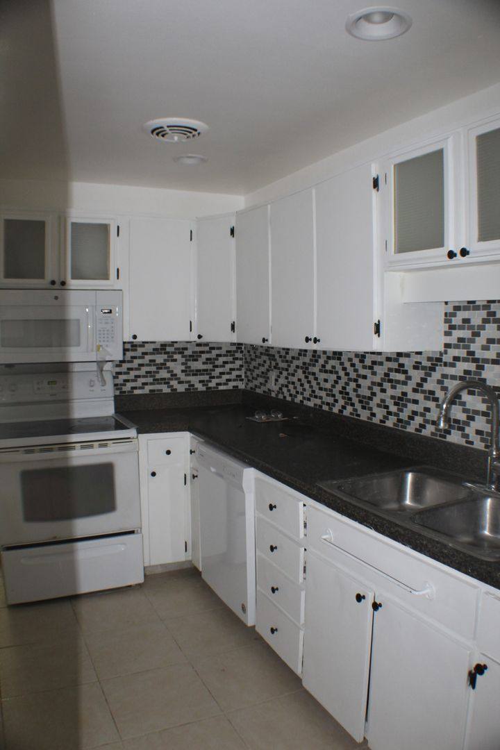 House for rent at 595 Brentwood Dr, Daytona Beach, FL 32117