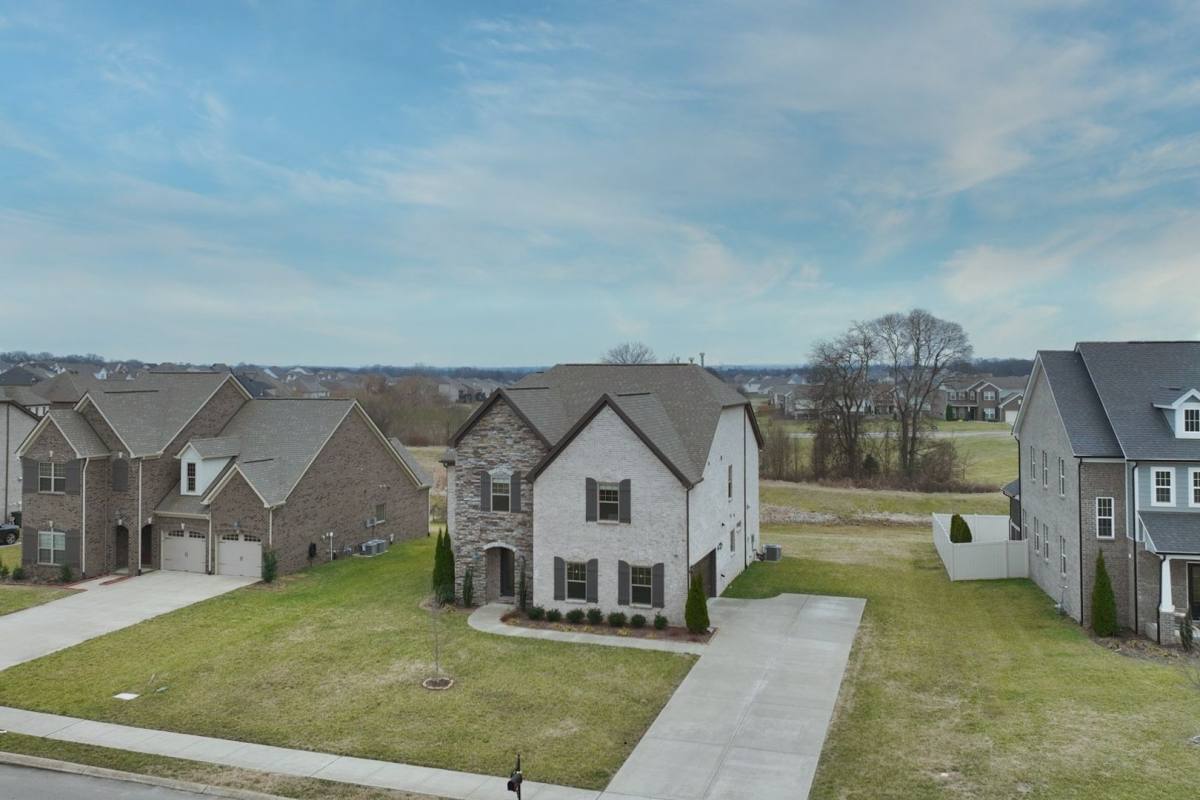 House for rent at 2939 Stewart Campbell Point, Spring Hill, TN 37174