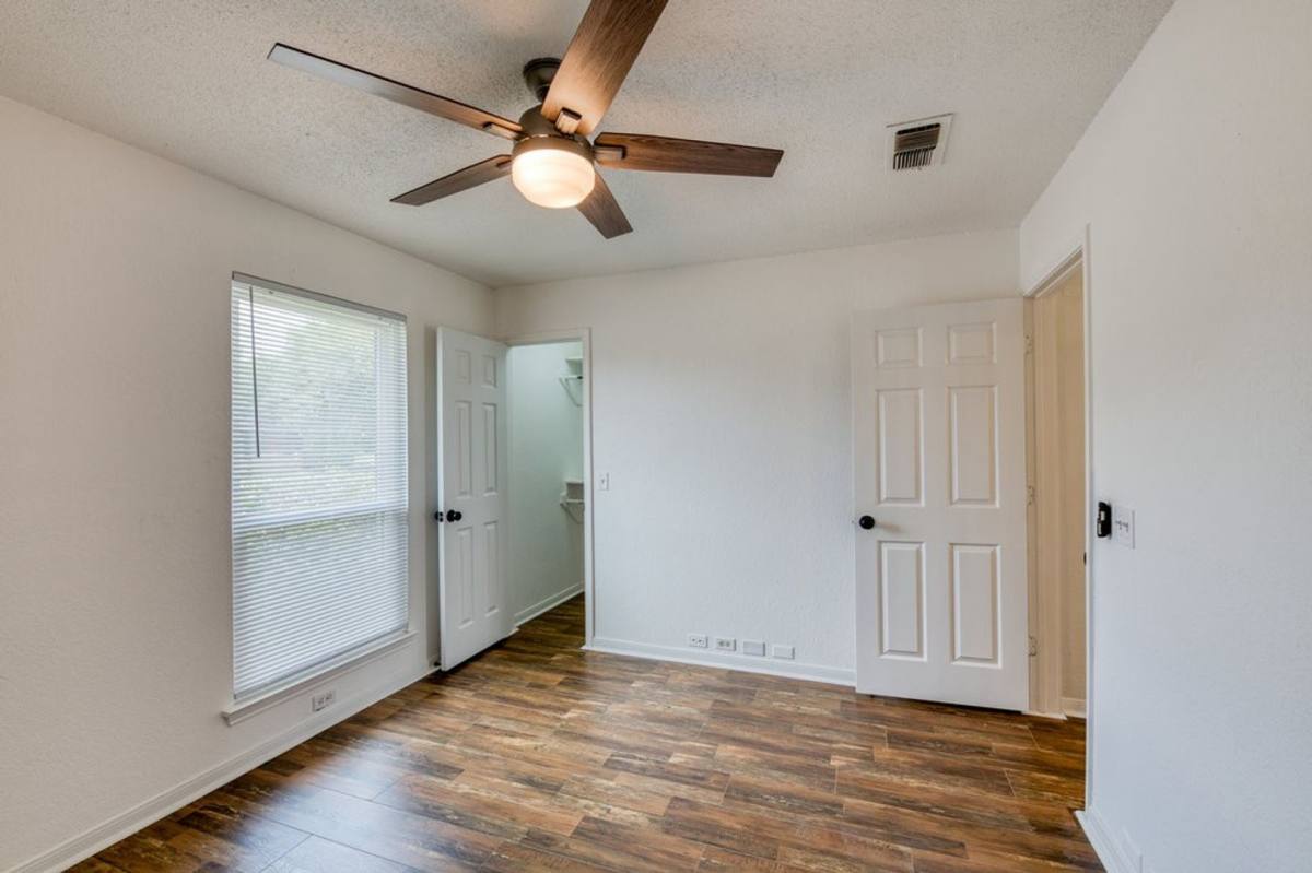 House for rent at 1700 Willow Vale Dr, Fort Worth, TX 76134